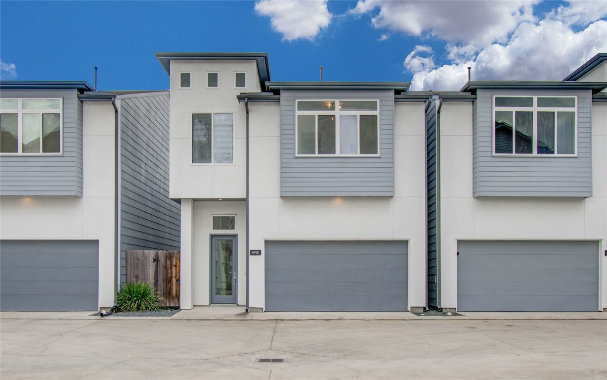 8930 Spring Knoll Forest Drive Houston, TX 77080 - Photo 2 of 37