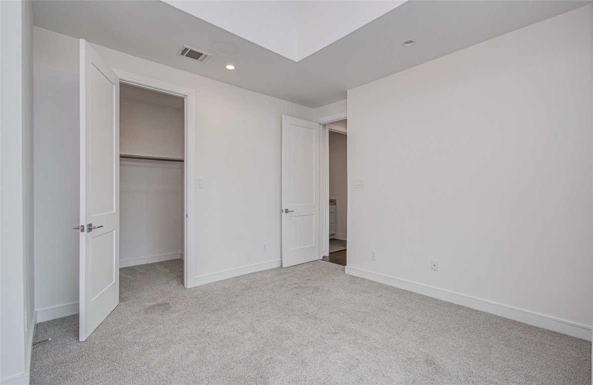 8930 Spring Knoll Forest Drive Houston, TX 77080 - Photo 31 of 37