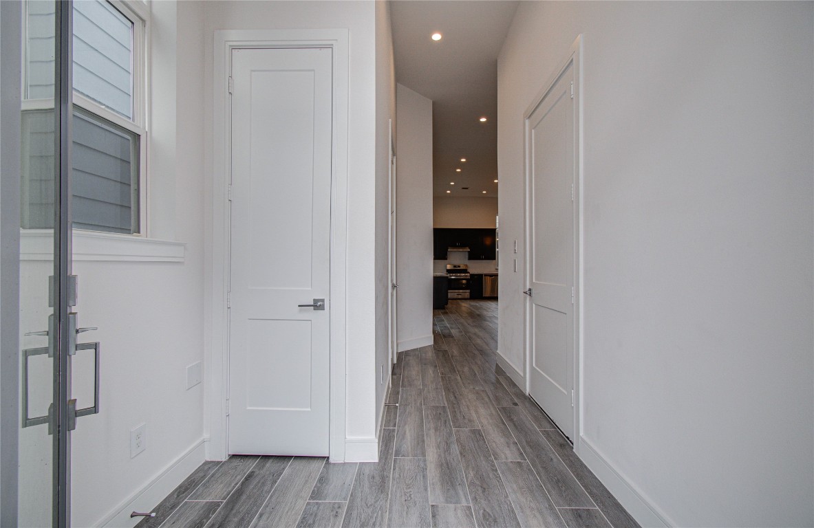 8930 Spring Knoll Forest Drive Houston, TX 77080 - Photo 5 of 37