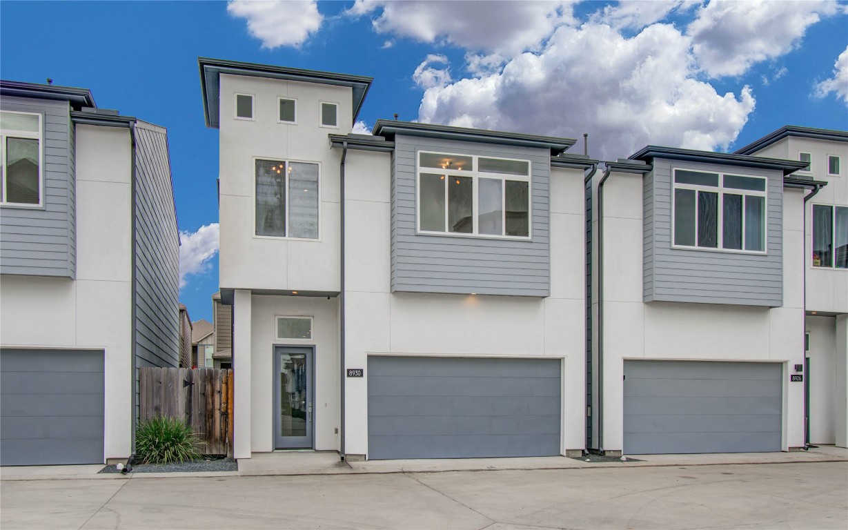 8930 Spring Knoll Forest Drive Houston, TX 77080 - Photo 6 of 37