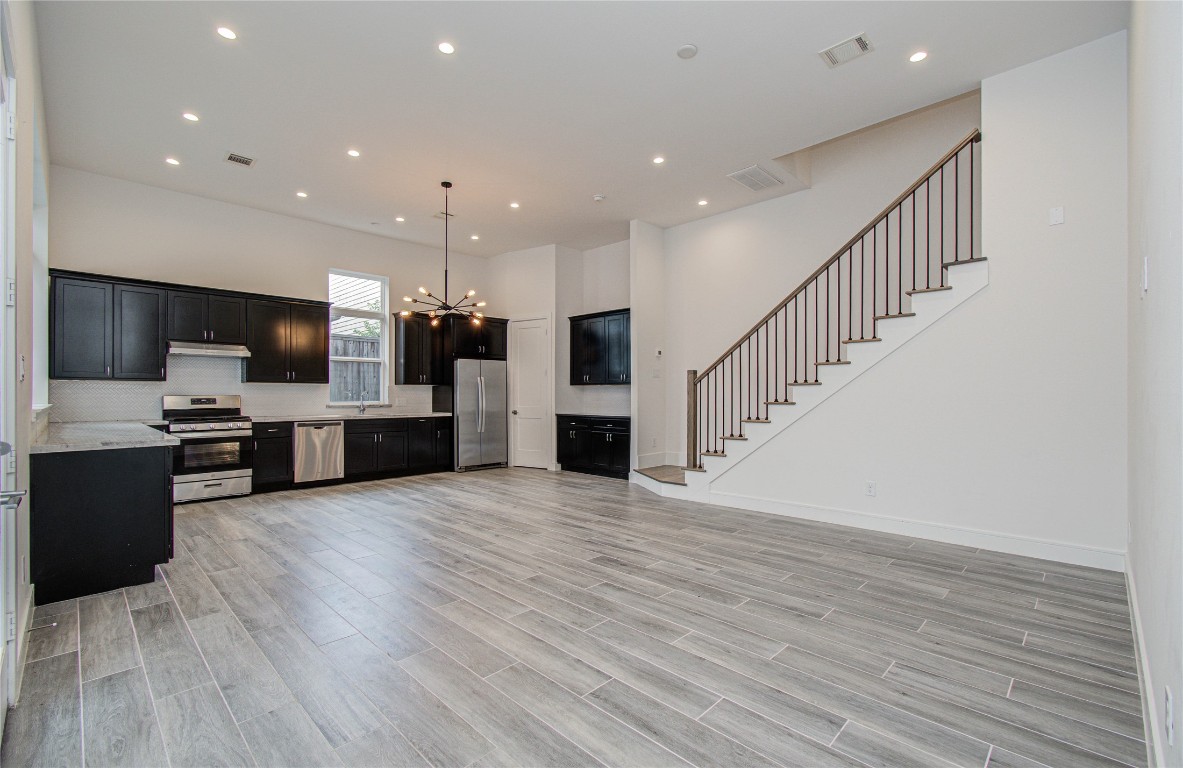 8930 Spring Knoll Forest Drive Houston, TX 77080 - Photo 7 of 37