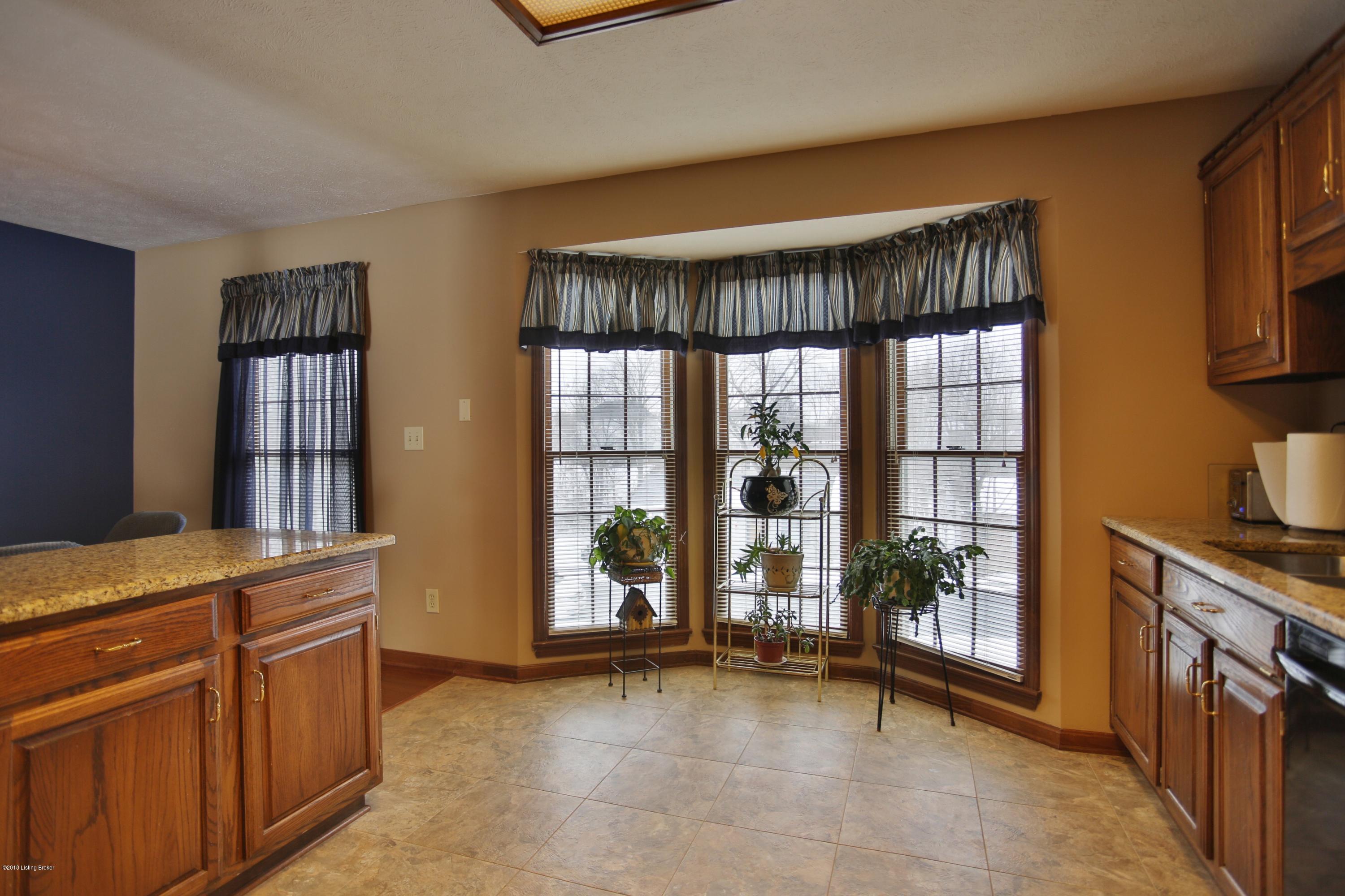 7311 Bluffington Road Louisville, KY 40291 - Photo 8 of 39 8
