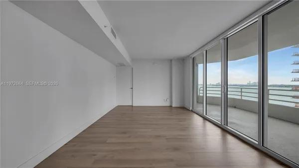 $5,098 | 555 Northeast 34th Street, Unit 2607, Miami, FL 33137