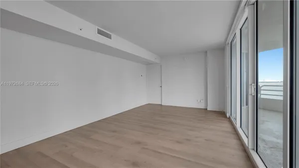 $5,098 | 555 Northeast 34th Street, Unit 2607, Miami, FL 33137