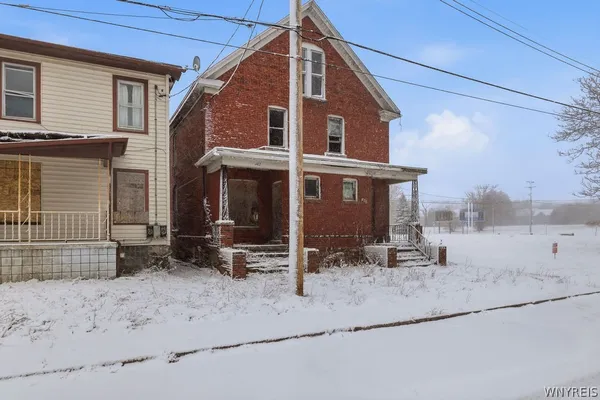 $119,900 | 364 9th Street, Niagara Falls, NY 14303