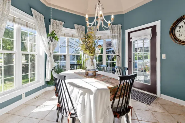 $555,000 | 613 East Castlebury Lane, Appleton, WI 54913