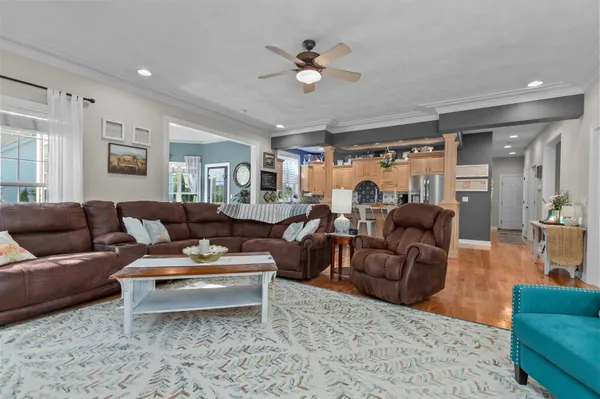 $555,000 | 613 East Castlebury Lane, Appleton, WI 54913