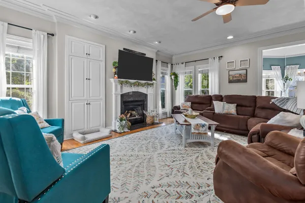 $555,000 | 613 East Castlebury Lane, Appleton, WI 54913