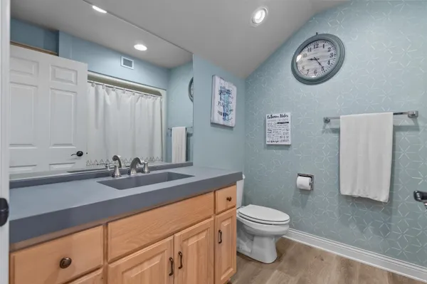 $555,000 | 613 East Castlebury Lane, Appleton, WI 54913