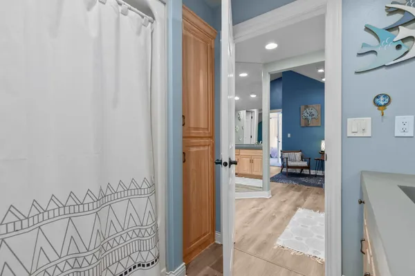 $555,000 | 613 East Castlebury Lane, Appleton, WI 54913