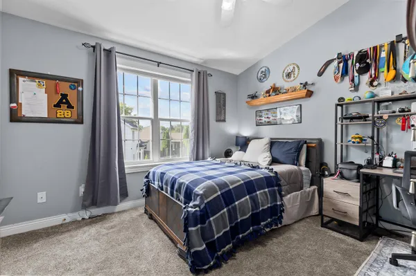 $555,000 | 613 East Castlebury Lane, Appleton, WI 54913