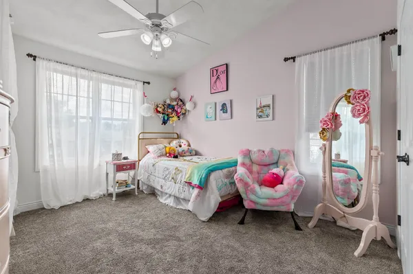 $555,000 | 613 East Castlebury Lane, Appleton, WI 54913