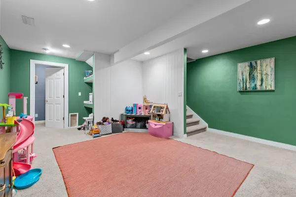 $555,000 | 613 East Castlebury Lane, Appleton, WI 54913