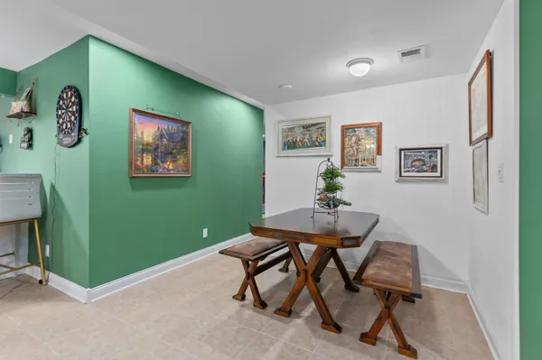 $555,000 | 613 East Castlebury Lane, Appleton, WI 54913