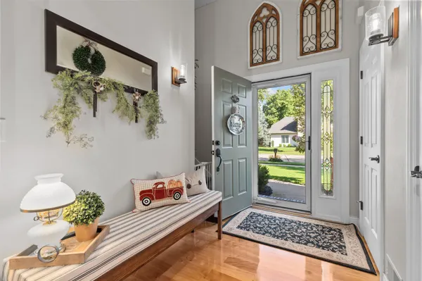 $555,000 | 613 East Castlebury Lane, Appleton, WI 54913