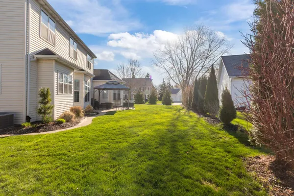 $555,000 | 613 East Castlebury Lane, Appleton, WI 54913