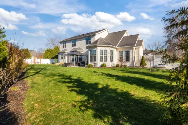 $555,000 | 613 East Castlebury Lane, Appleton, WI 54913