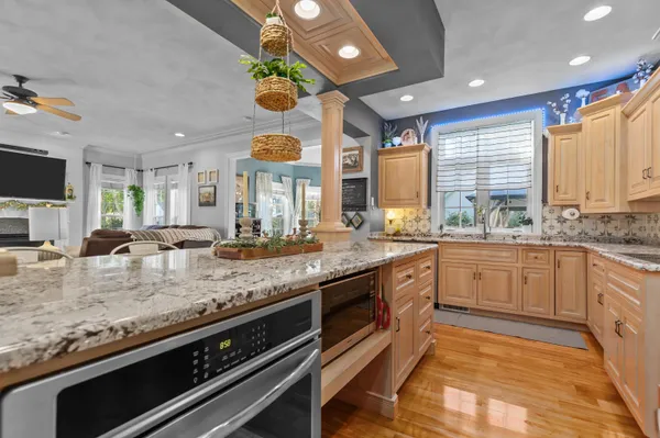 $555,000 | 613 East Castlebury Lane, Appleton, WI 54913