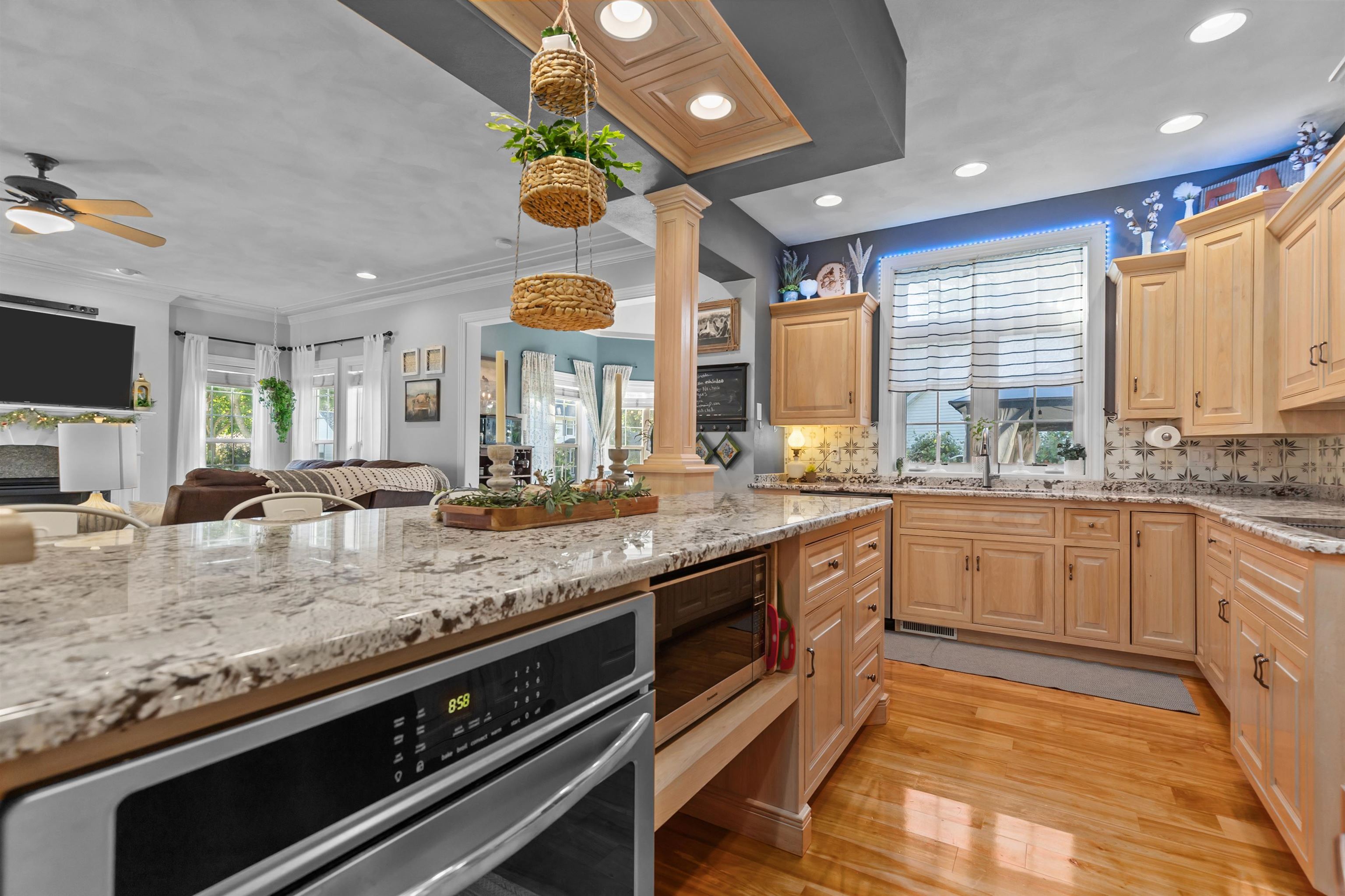 613 East Castlebury Lane Appleton, WI 54913 - Photo 7 of 57