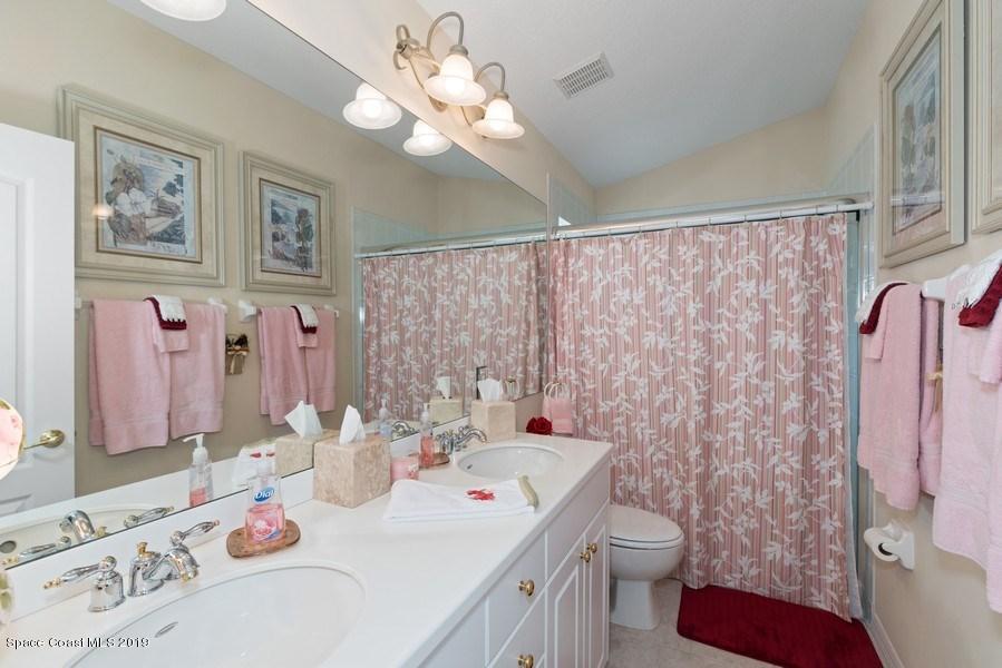 6924 Renshaw Drive Melbourne, FL 32940 - Photo 10 of 16 Master Bath