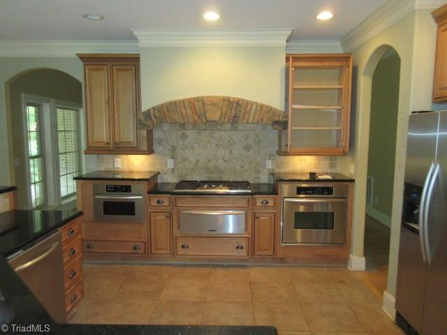5008 Robdot Drive Oak Ridge, NC 27310 - Photo 7 of 26