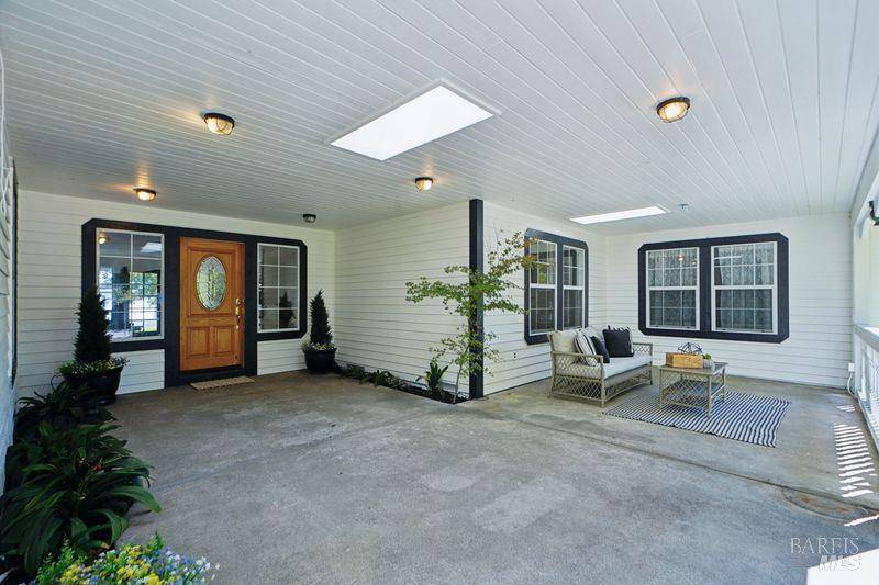 822 Robinson Road Sebastopol, CA 95472 - Photo 6 of 60 Gallery Image 6