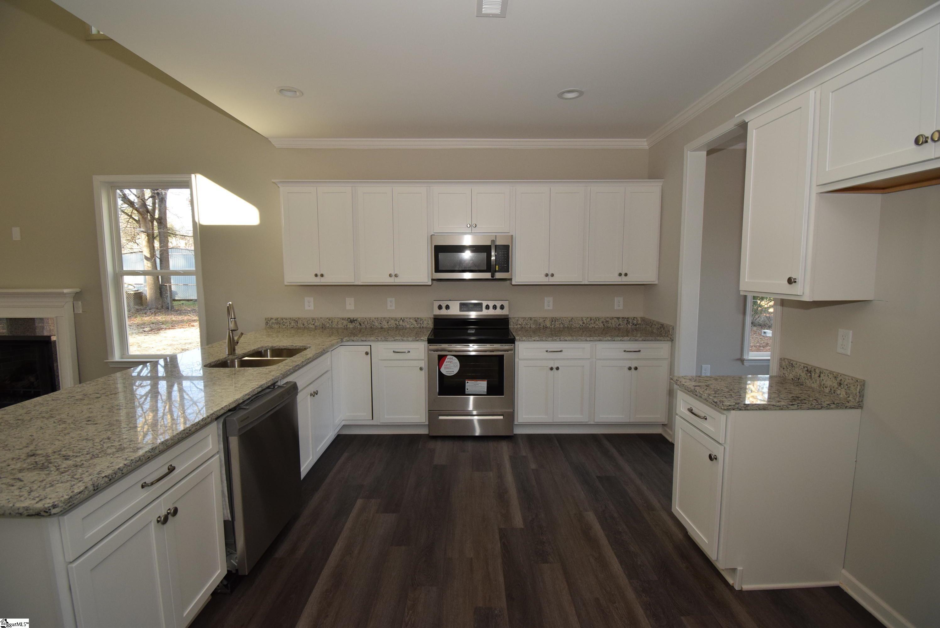 1615 East Calhoun Street Anderson, SC 29621 - Photo 5 of 24