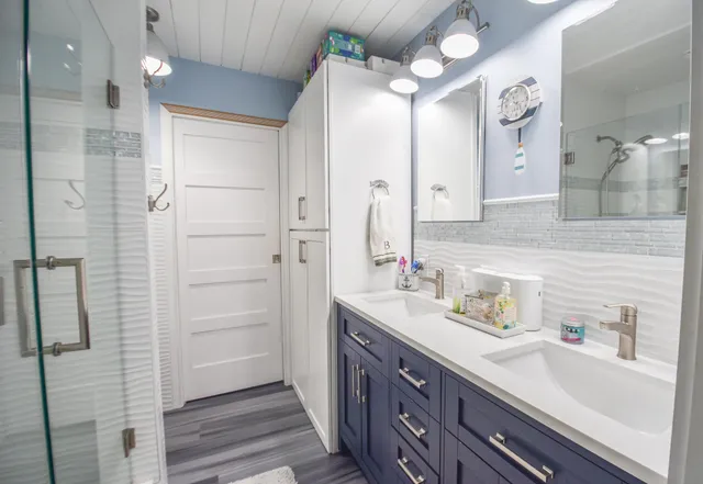 $520,000 | 61626 Colony Bay Drive, Unit 15, Cassopolis, MI 49031