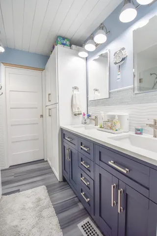 $520,000 | 61626 Colony Bay Drive, Unit 15, Cassopolis, MI 49031