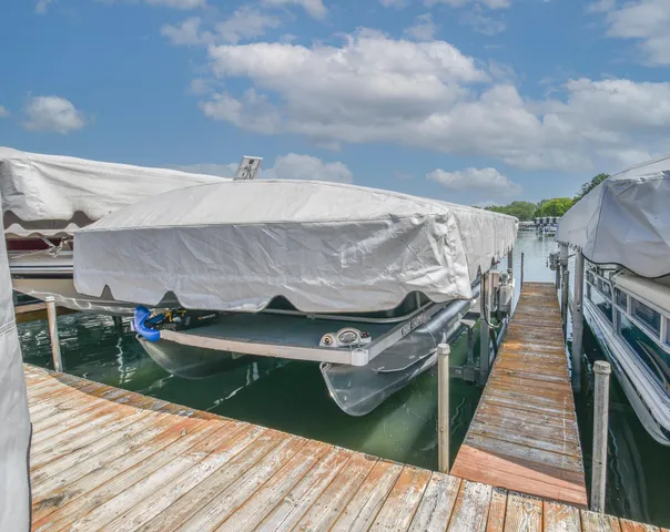 $520,000 | 61626 Colony Bay Drive, Unit 15, Cassopolis, MI 49031