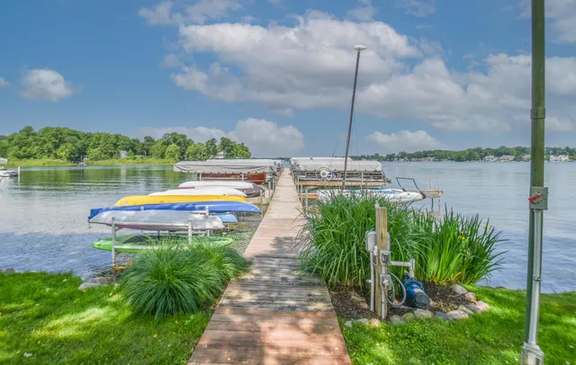 $520,000 | 61626 Colony Bay Drive, Unit 15, Cassopolis, MI 49031