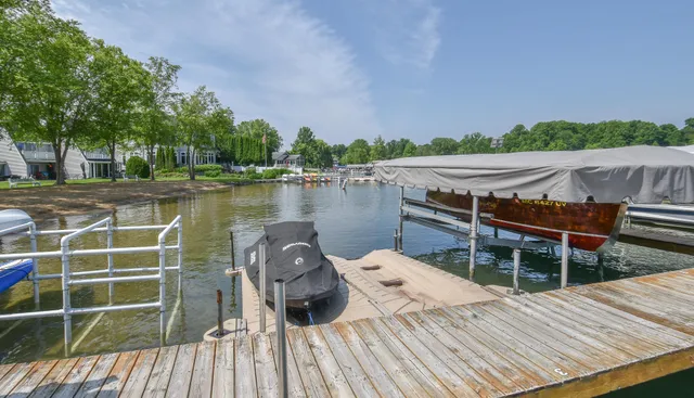 $520,000 | 61626 Colony Bay Drive, Unit 15, Cassopolis, MI 49031