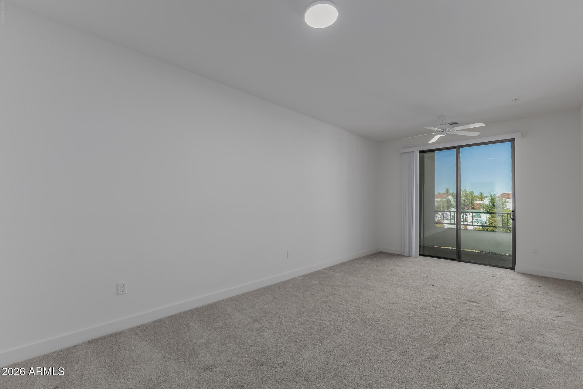 2511 West Queen Creek Road, Unit 279 Chandler, AZ 85248 - Photo 11 of 35 a view of an empty room with a window