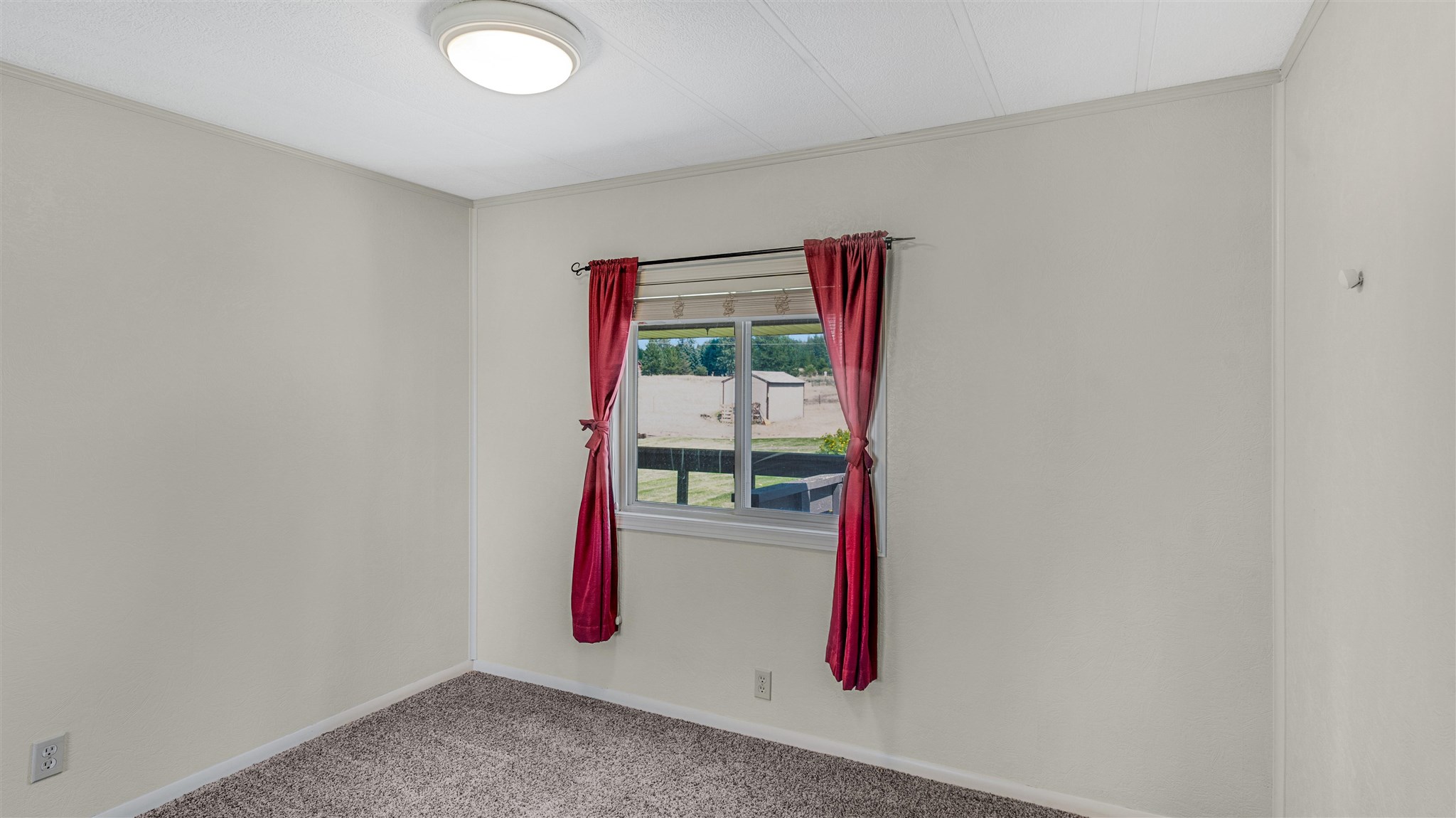 22401 West Thorpe Road Medical Lake, WA 99022 - Photo 13 of 29