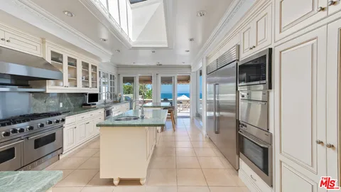 $34,999,000 | 29000 Cliffside Drive, Malibu, CA 90265