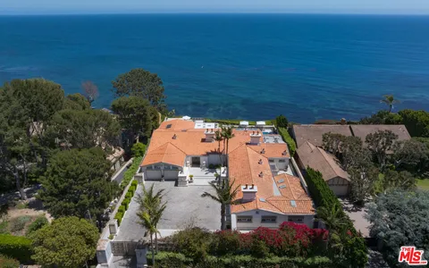 $34,999,000 | 29000 Cliffside Drive, Malibu, CA 90265