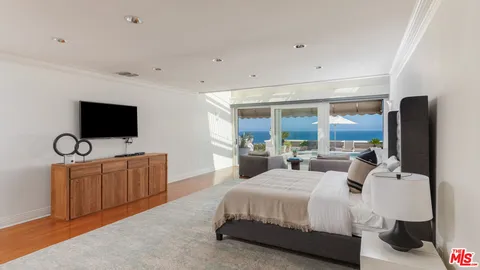 $34,999,000 | 29000 Cliffside Drive, Malibu, CA 90265