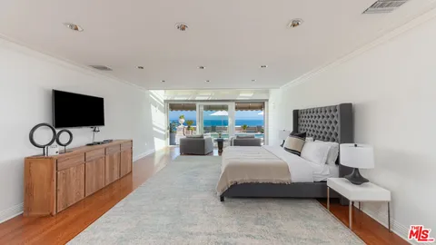 $34,999,000 | 29000 Cliffside Drive, Malibu, CA 90265