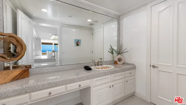 $34,999,000 | 29000 Cliffside Drive, Malibu, CA 90265