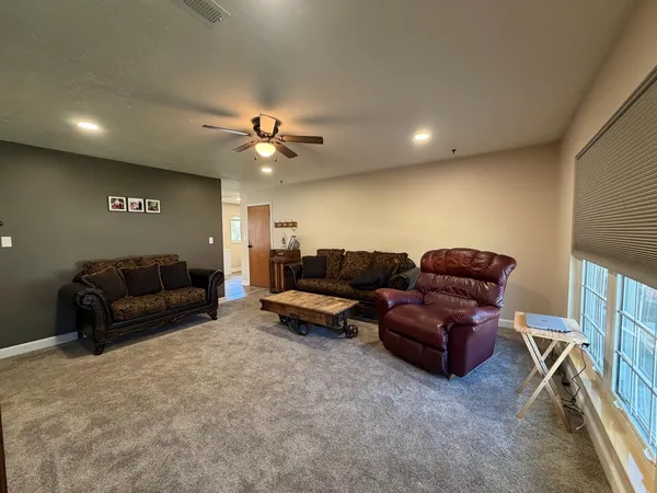 $289,900 | 18 Circle Lane, Batesville, IN 47006