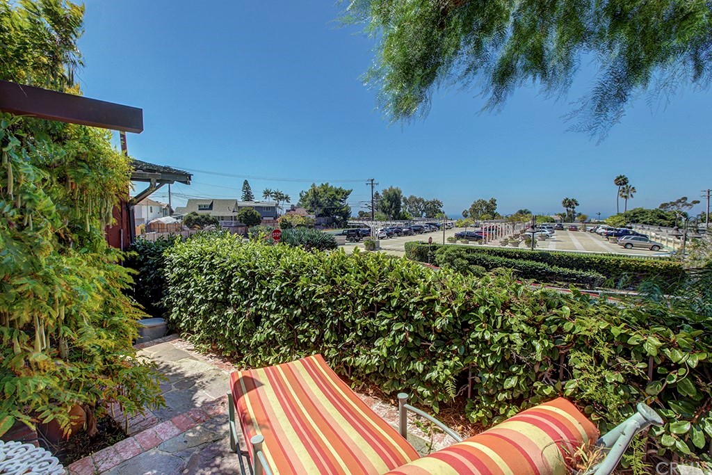 310 Hawthorne Road Laguna Beach, CA 92651 - Photo 21 of 25 a view of outdoor space and yard