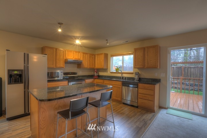18205 168th Way Southeast Renton, WA 98058 - Photo 2 of 24 Gallery Image 2