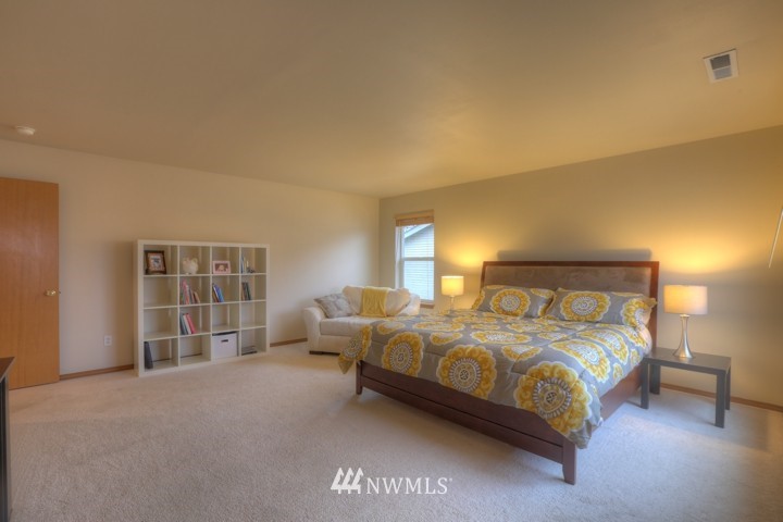 18205 168th Way Southeast Renton, WA 98058 - Photo 11 of 24 Gallery Image 11