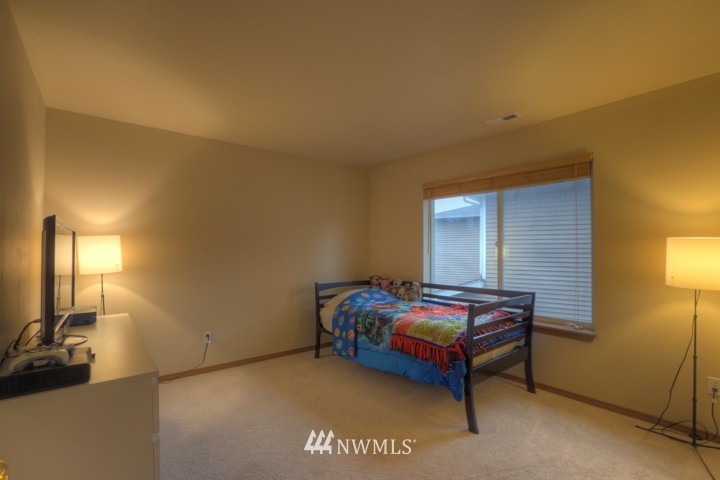 18205 168th Way Southeast Renton, WA 98058 - Photo 17 of 24 Gallery Image 17