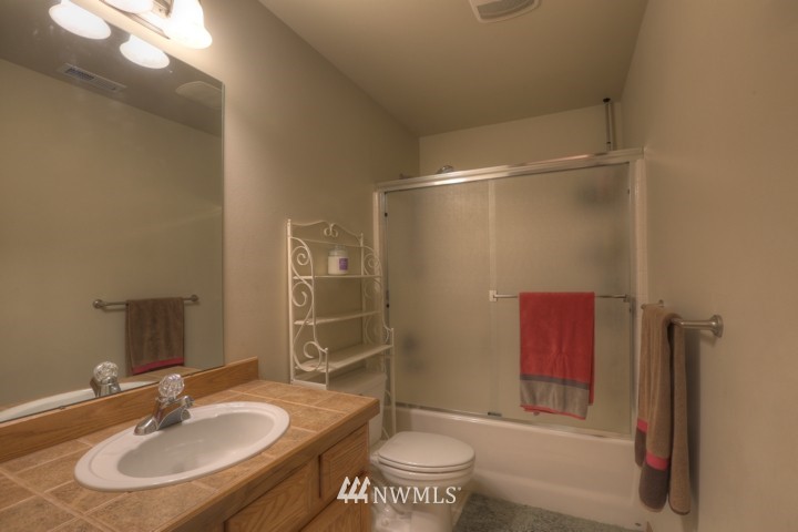 18205 168th Way Southeast Renton, WA 98058 - Photo 21 of 24 Gallery Image 21