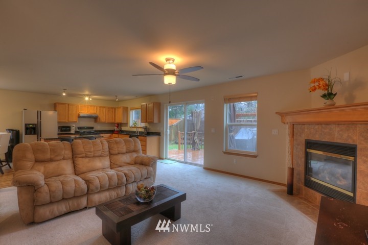 18205 168th Way Southeast Renton, WA 98058 - Photo 5 of 24 Gallery Image 5