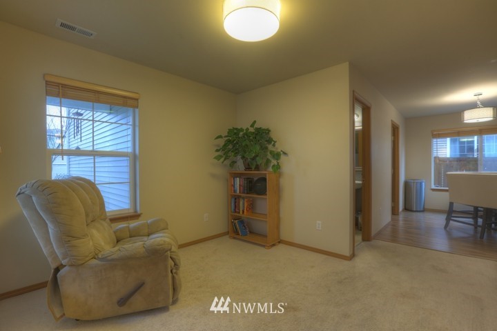 18205 168th Way Southeast Renton, WA 98058 - Photo 9 of 24 Gallery Image 9