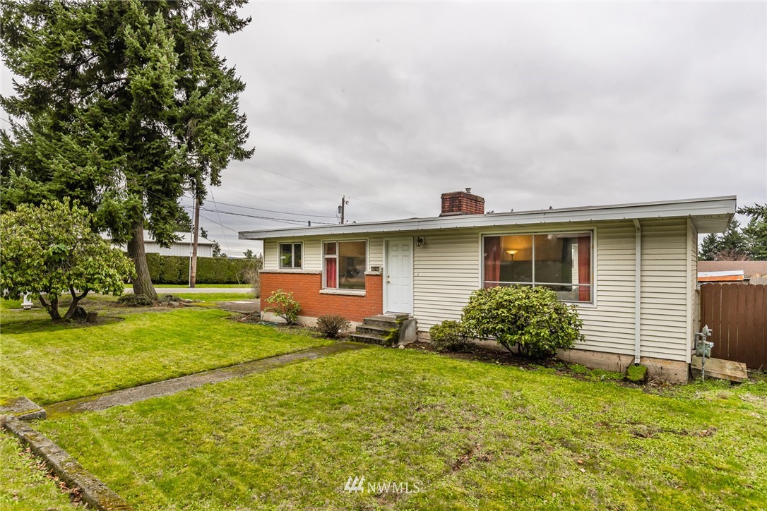 927 Reiten Road Kent, WA 98030 - Photo 3 of 24 Gallery Image 3