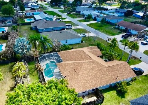 $425,000 | 751 Southeast Starflower Avenue, Port St. Lucie, FL 34983