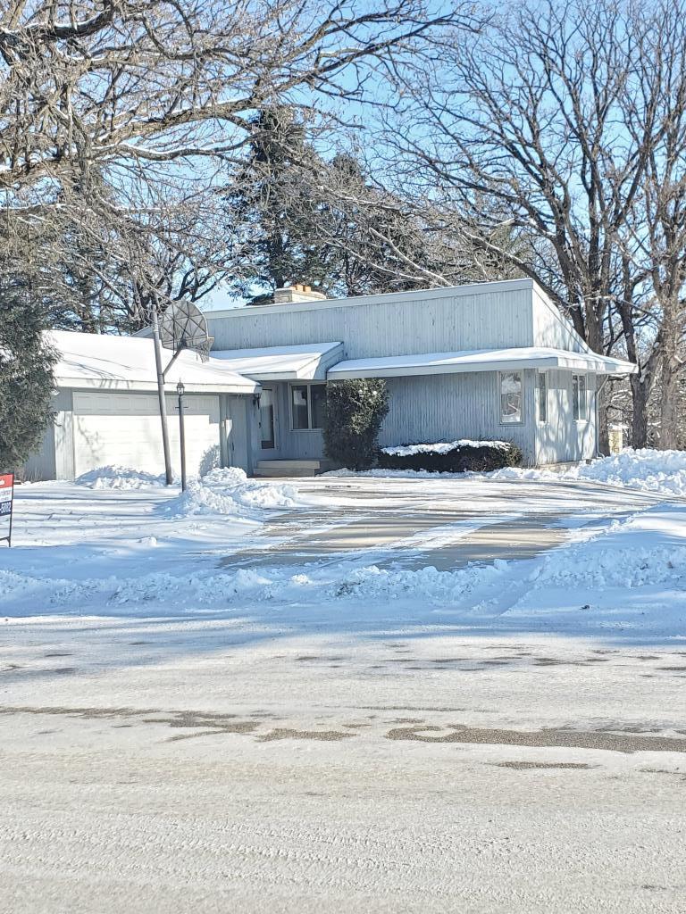 403 24th Street Southwest Austin, MN 55912 - Photo 1 of 1 Gallery Image 1